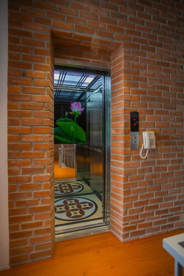 Crin House Tay Ho Apartment Hanoi Exterior foto